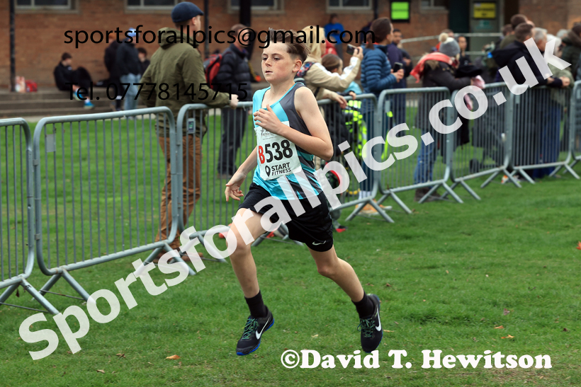 Boys Under-13s relay, 2025 Northern Cross Country Relays, Graves Park, Sheffield. Photo: David T. Hewitson/Sports for All Pics